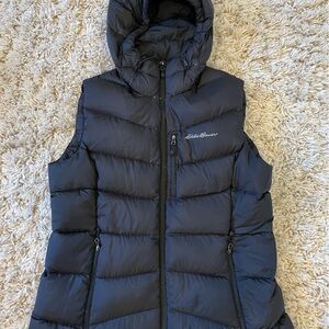 Eddie Bauer Black 800 fill power hooded down vest